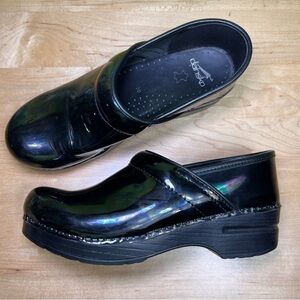 Dansko Black Iridescent Chrome Clogs Shoes size 38 (8 US)
